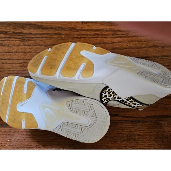 Nike Legend 2 leopard Swoosh - Size 7 - Picture 4 of 6